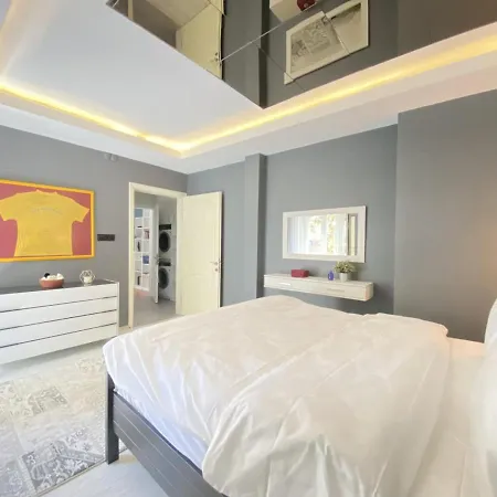 Apartment Delightful With Backyard And Bosphorus View In Uskudar Istanbul